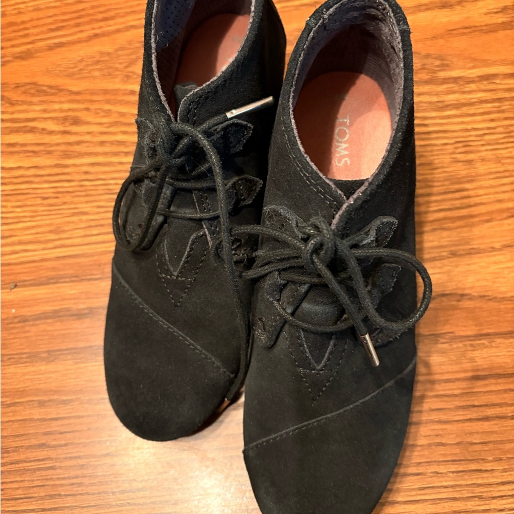 Toms booties - Picture 5 of 8